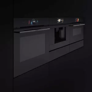Bosch Dampfbackofen in Schwarz mit Touchdisplay, integrierte Einbaugeräte für schonendes Garen mit Dampf, modernes Design für präzises und komfortables Kochen